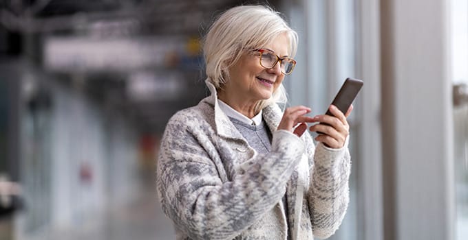 Was sollte ein Smartphone für Senioren können?